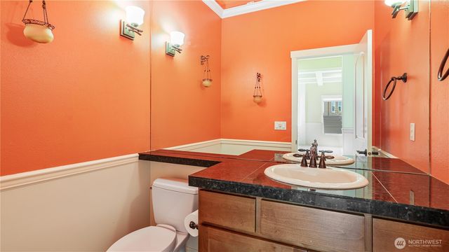 1511 25th Avenue NE, Issaquah, WA 98029