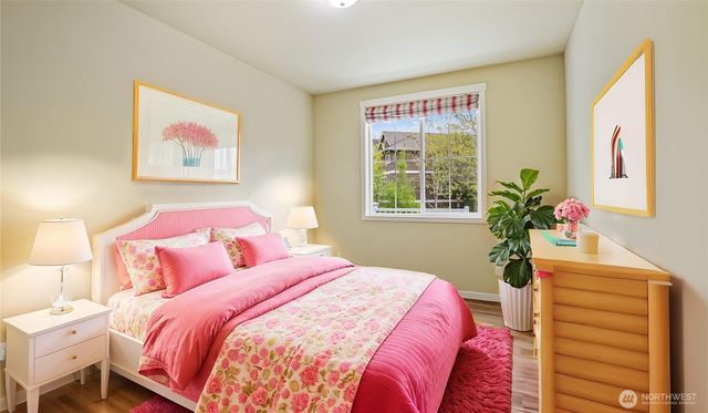 1511 25th Avenue NE, Issaquah, WA 98029