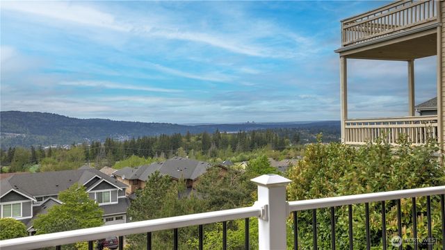 1511 25th Avenue NE, Issaquah, WA 98029