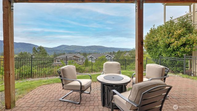 1511 25th Avenue NE, Issaquah, WA 98029