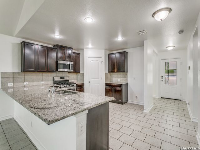 9122 Mustang Pass, San Antonio, TX 78254