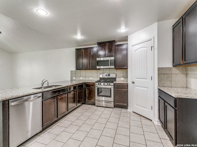 9122 Mustang Pass, San Antonio, TX 78254