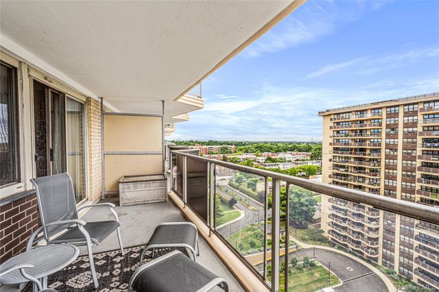 18-15 215 Street 14 G, Bayside, NY 11360