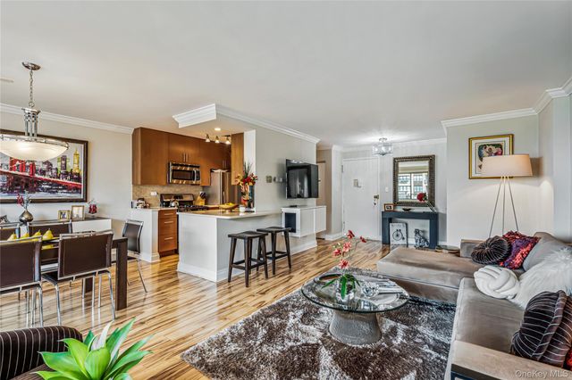 18-15 215 Street 14 G, Bayside, NY 11360