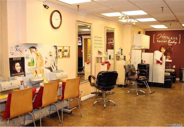 18-15 215 Street 14 G, Bayside, NY 11360