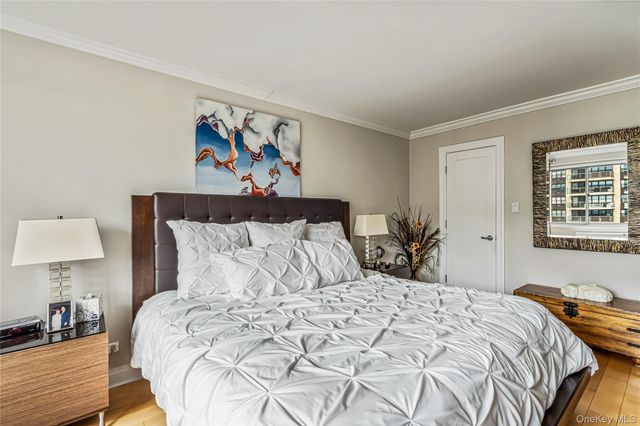 18-15 215 Street 14 G, Bayside, NY 11360