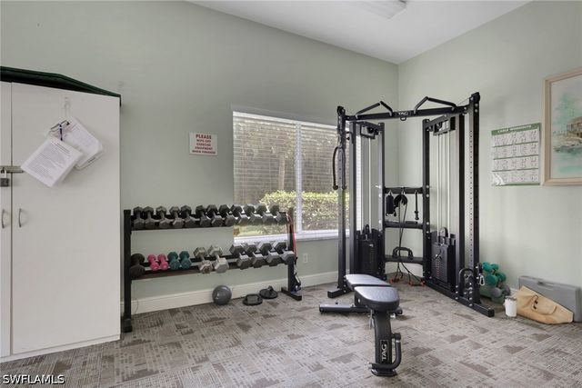 241 Robin Hood CIR 202, Naples, FL 34104