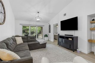 241 Robin Hood CIR 202, Naples, FL 34104