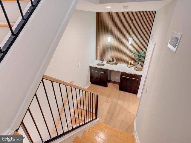1019 E PALMER ST, Philadelphia, PA 19125