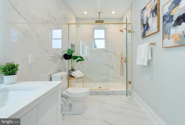 1019 E PALMER ST, Philadelphia, PA 19125