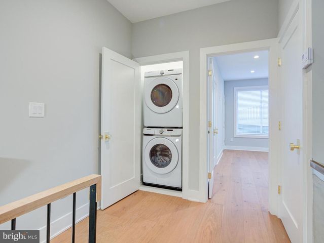1019 E PALMER ST, Philadelphia, PA 19125