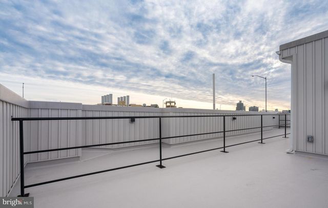 1019 E PALMER ST, Philadelphia, PA 19125