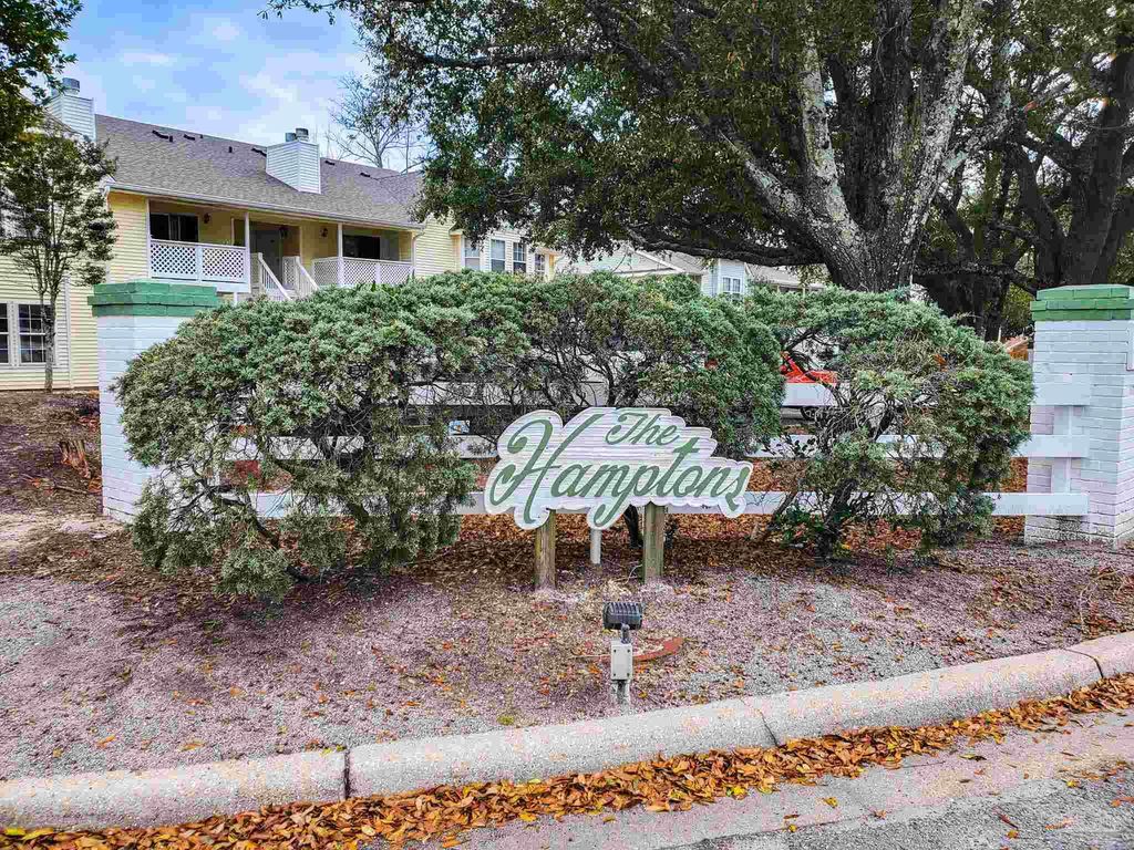 601 E Burgess Rd E4, Pensacola, FL 32504