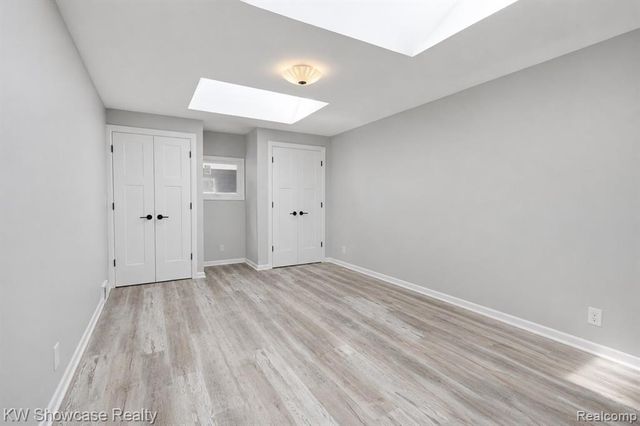 301 S Pontiac Trail, Walled Lake, MI 48390