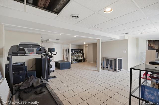 301 S Pontiac Trail, Walled Lake, MI 48390