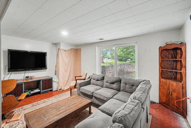 604 Neptune Way, Union Twp, OH 45244