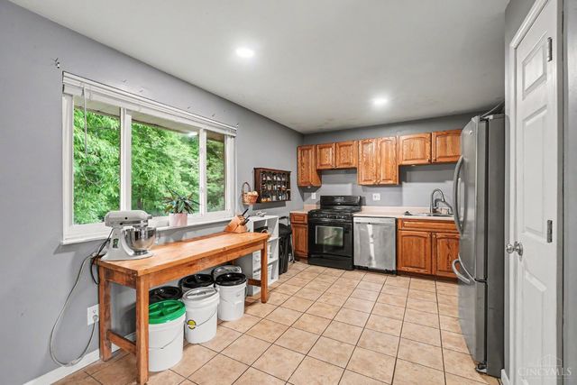 604 Neptune Way, Union Twp, OH 45244