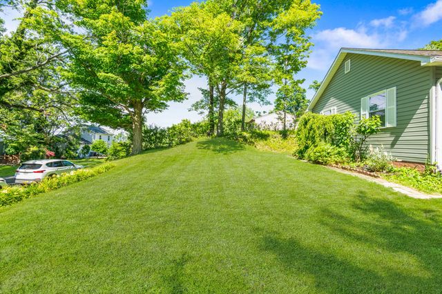 1743 EAST 43RD Street, Erie, PA 16510