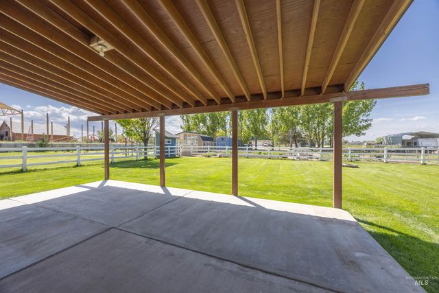 18771 N Midland, Nampa, ID 83687