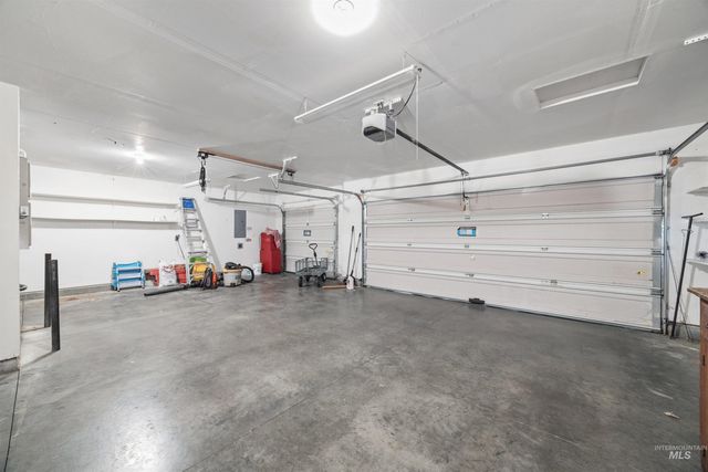 18771 N Midland, Nampa, ID 83687