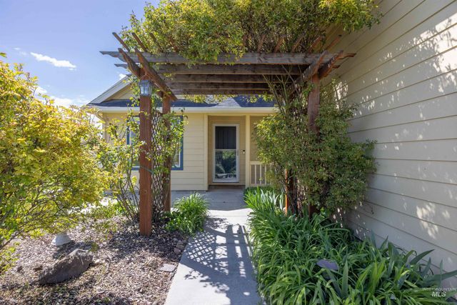 18771 N Midland, Nampa, ID 83687