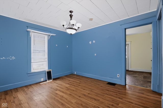 809 S 20th Street, Terre Haute, IN 47803