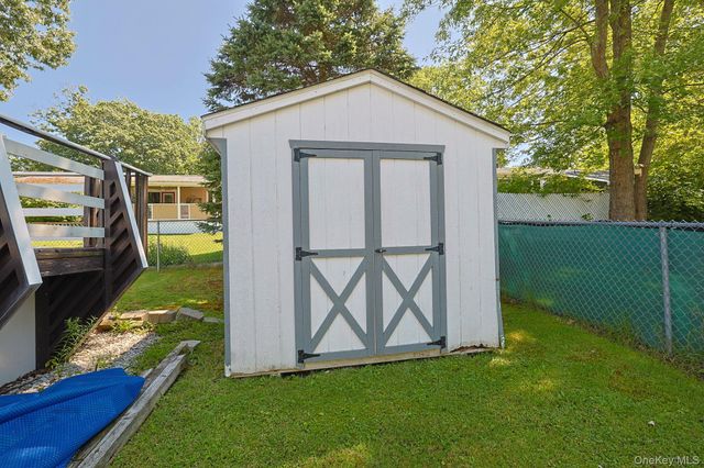 8 Pine Street, Middletown, NY 10940