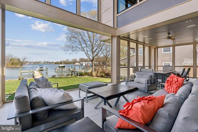 5115 HOLLY DR, West River, MD 20778