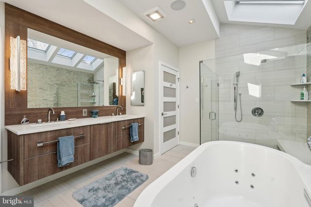 5115 HOLLY DR, West River, MD 20778