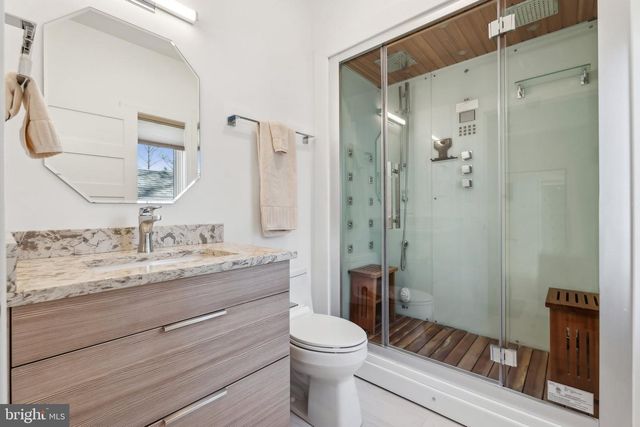 5115 HOLLY DR, West River, MD 20778