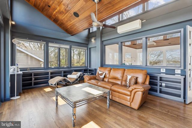 5115 HOLLY DR, West River, MD 20778