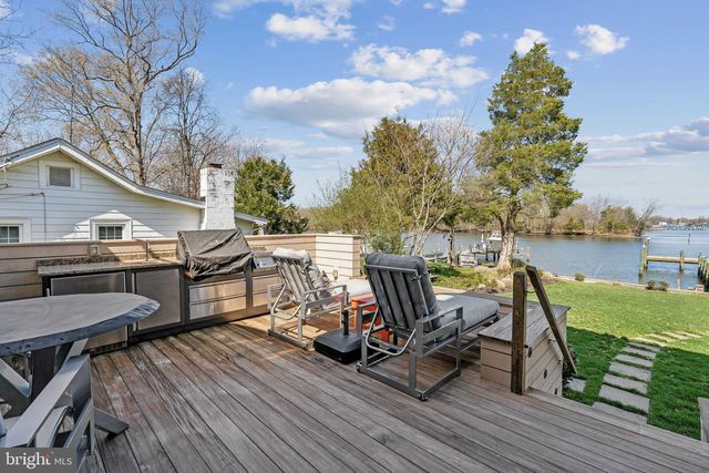5115 HOLLY DR, West River, MD 20778