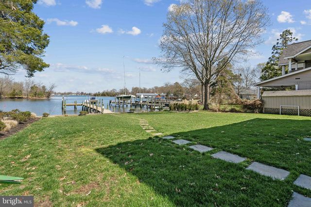 5115 HOLLY DR, West River, MD 20778