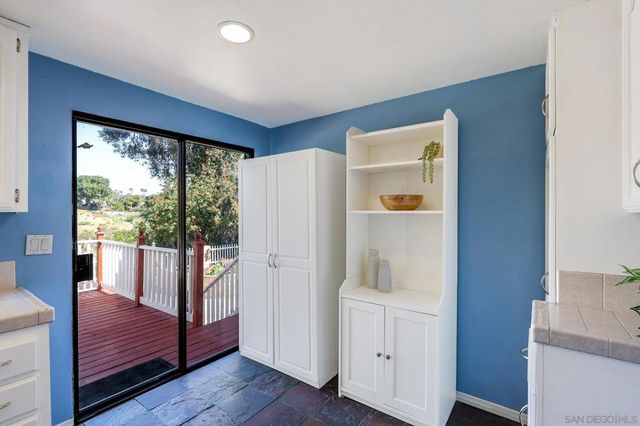 1605 Havenwood Dr, Oceanside, CA 92056