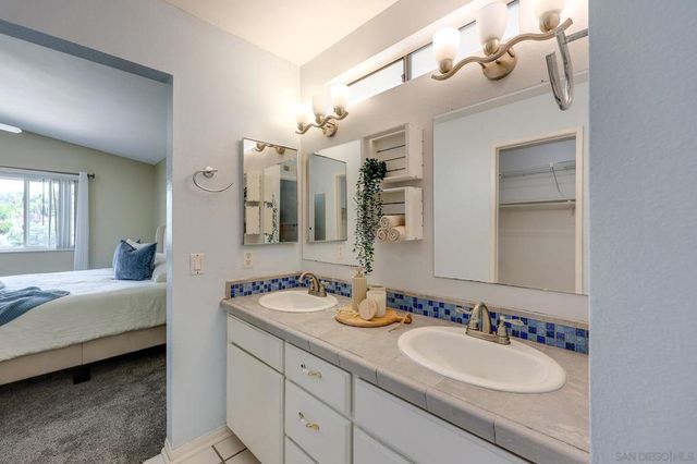 1605 Havenwood Dr, Oceanside, CA 92056