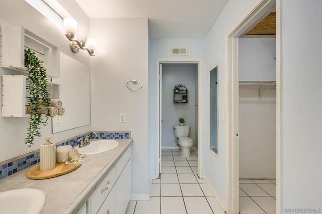 1605 Havenwood Dr, Oceanside, CA 92056