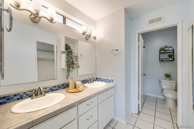 1605 Havenwood Dr, Oceanside, CA 92056