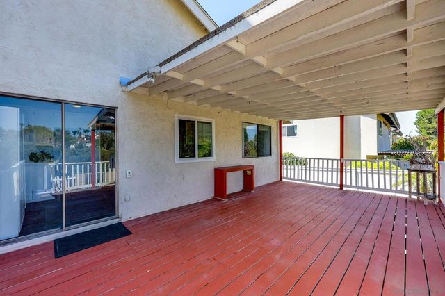 1605 Havenwood Dr, Oceanside, CA 92056