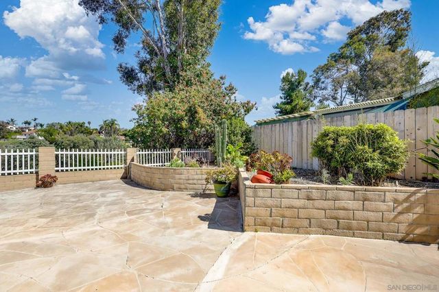 1605 Havenwood Dr, Oceanside, CA 92056