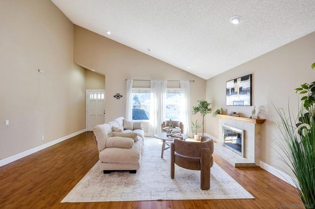 1605 Havenwood Dr, Oceanside, CA 92056