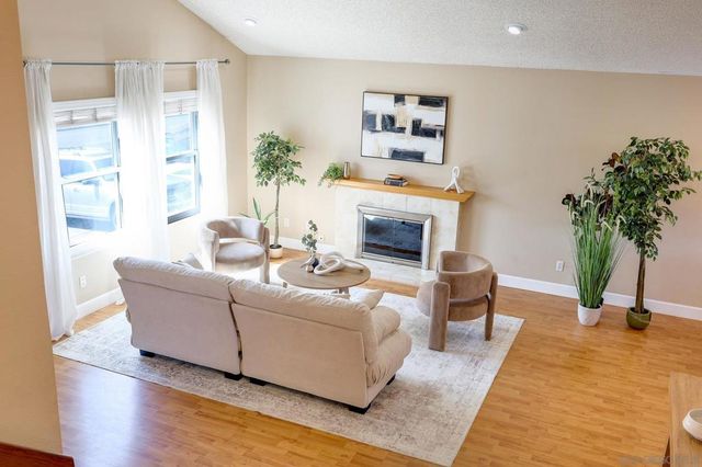 1605 Havenwood Dr, Oceanside, CA 92056