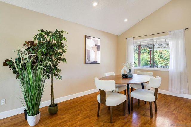 1605 Havenwood Dr, Oceanside, CA 92056