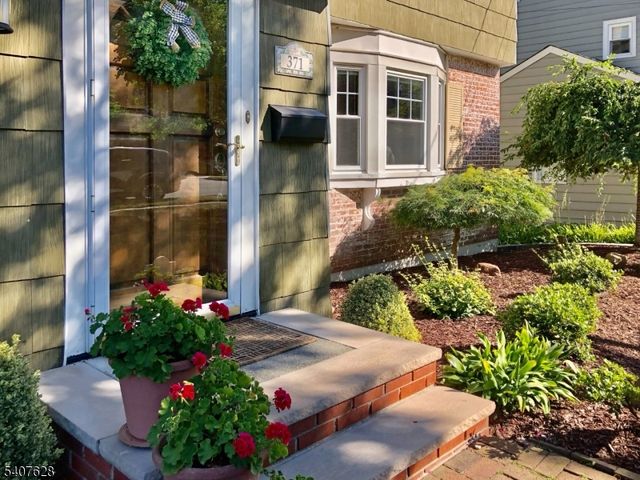 371 Essex Ave, Bloomfield Twp., NJ 07003