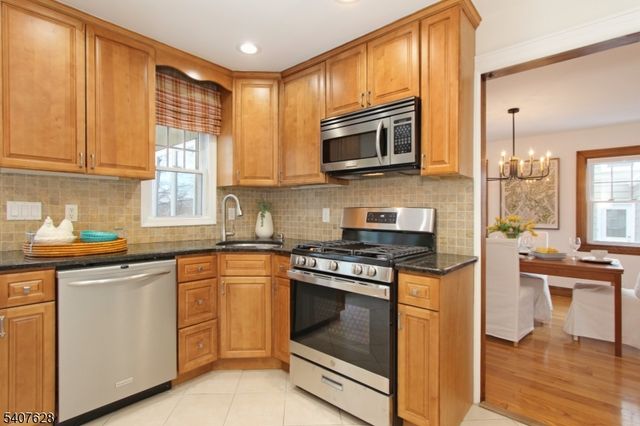 371 Essex Ave, Bloomfield Twp., NJ 07003