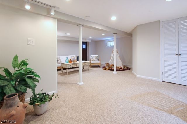 371 Essex Ave, Bloomfield Twp., NJ 07003