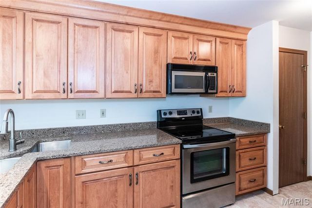 4044 Morningview Court, St Louis, MO 63129