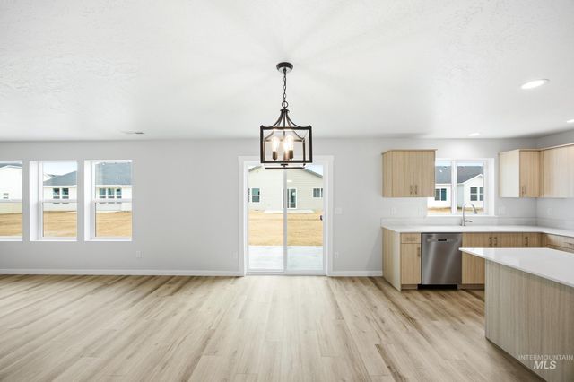 15364 Patriot Ave, Nampa, ID 83651