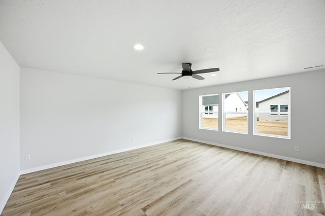 15364 Patriot Ave, Nampa, ID 83651