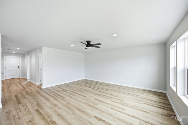 15364 Patriot Ave, Nampa, ID 83651