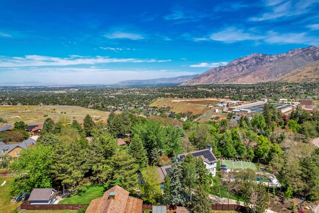 23 E ALTAWOOD LN, Sandy, UT 84092